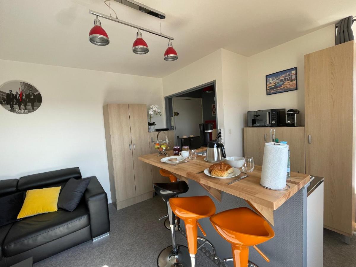Appartement Chaleureux , Cosy, Bien Equipe Et Bien Place Седан Экстерьер фото